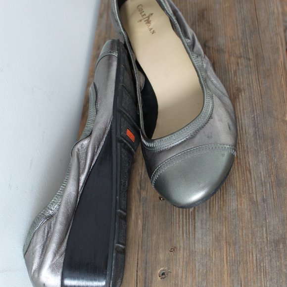 Cole Haan Women's Ballet Flats with Nike sole - Picture 5 of 6